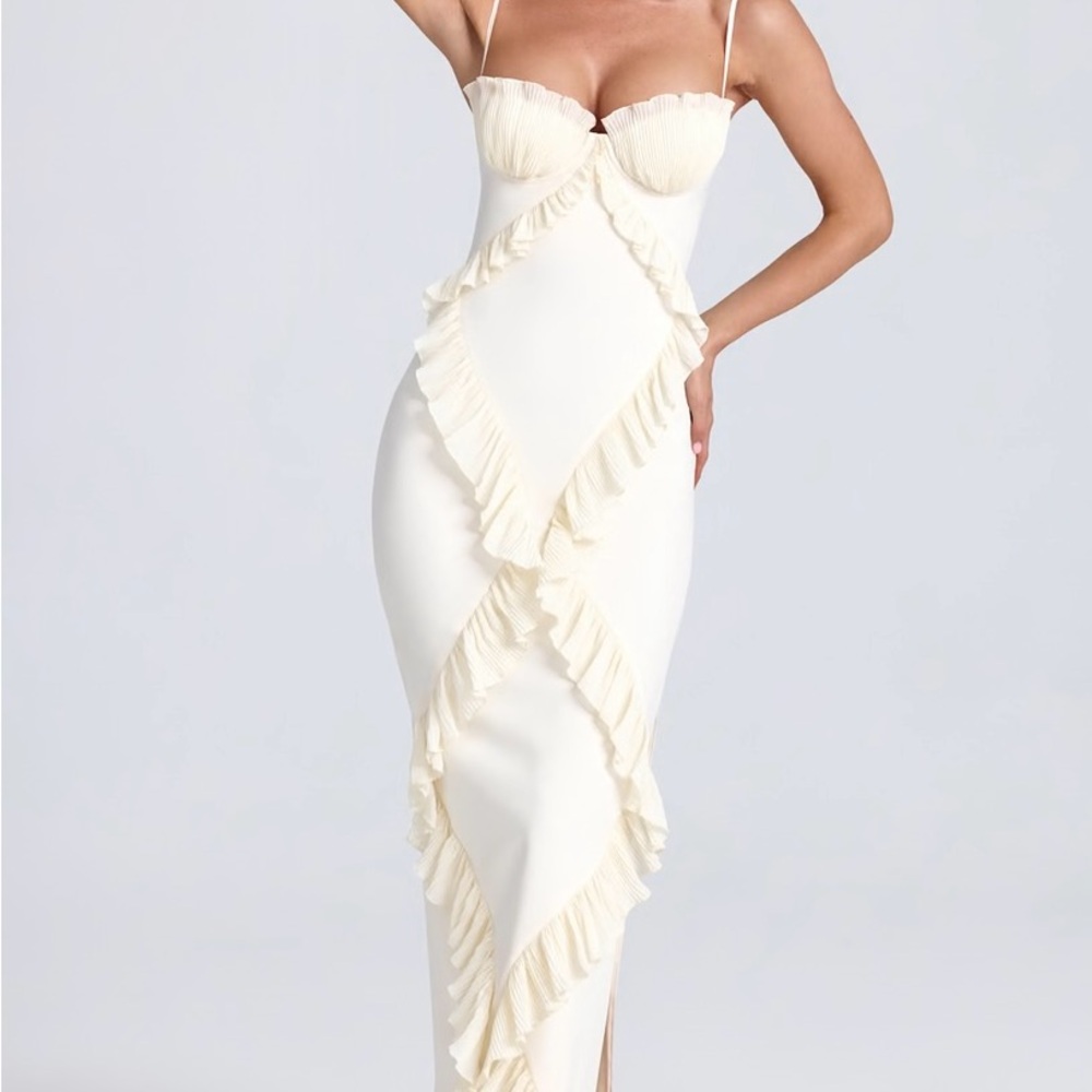 Ivory Ruffle Dress - Picture 2 of 5